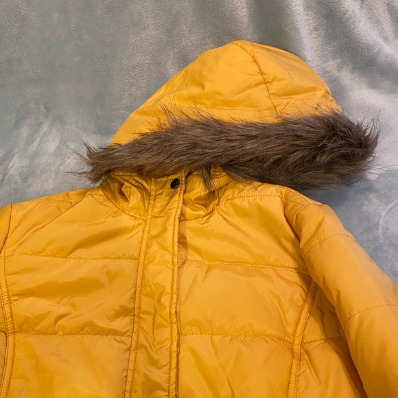Arizona Jeans Co puff coat w/ fur lined hood - Picture 3 of 7